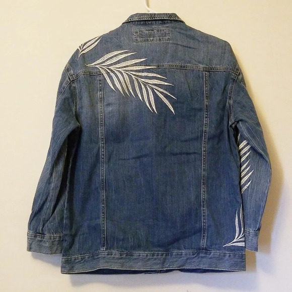 Express Petite Denim Jacket - Picture 2 of 3